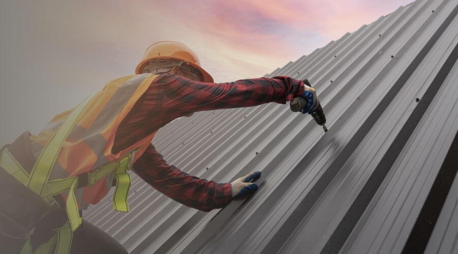 Expert Emergency Roof Repairs services in Lake Odessa, MI
